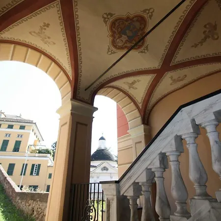 Palazzo Canepa Int. 1 *